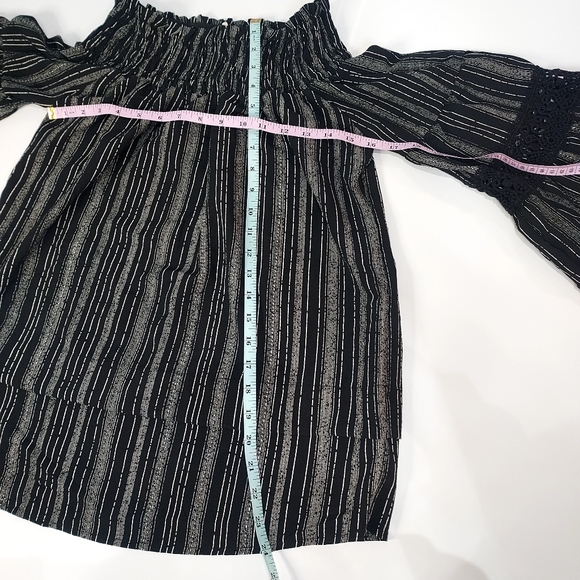 Kiwi + Punch Off Shoulder Blouse, size M - Picture 7 of 8